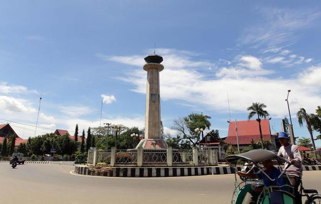 Amaris Hotel Banjar Banjarmasin  Exterior photo